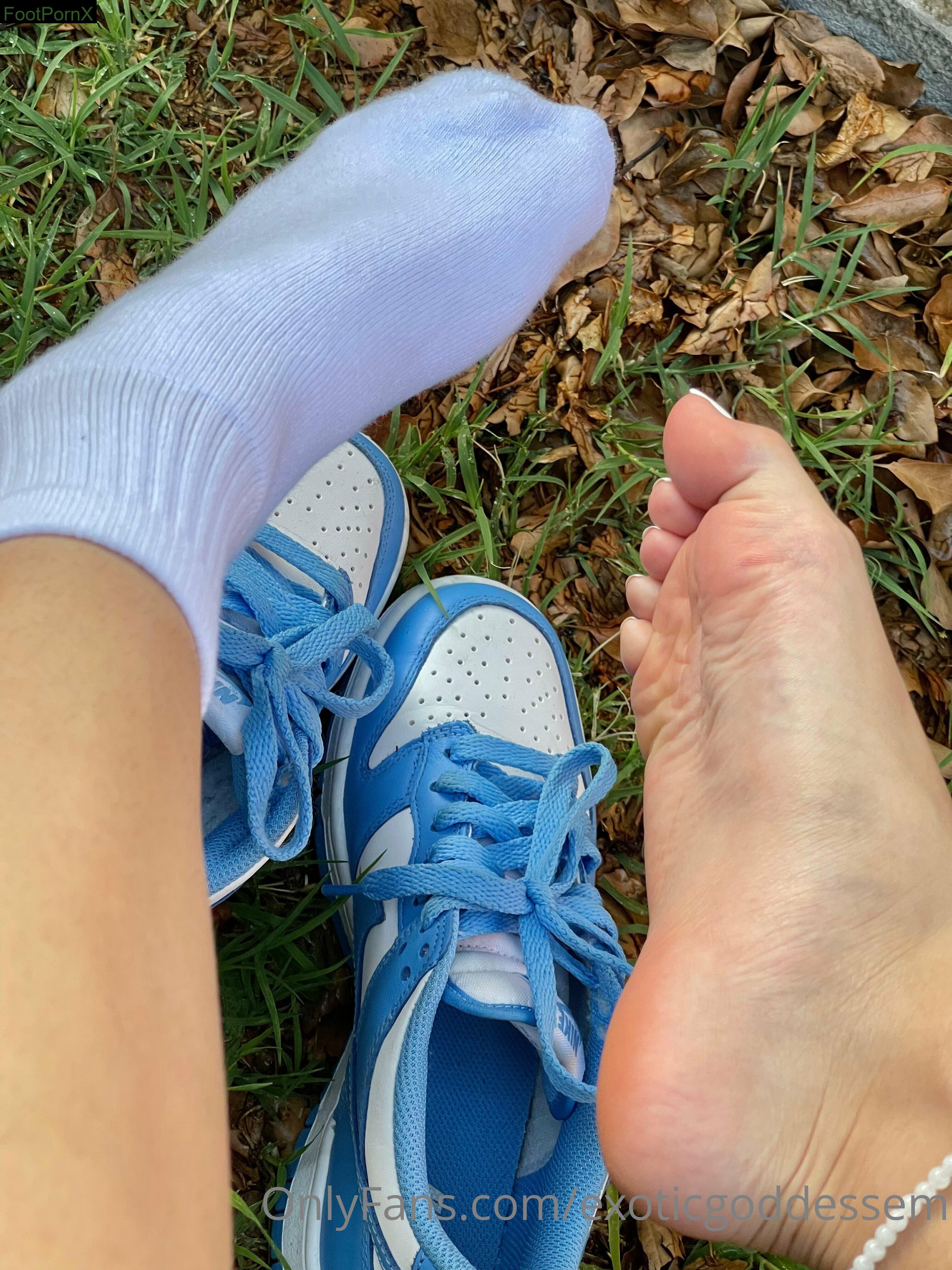 exoticgoddessem feet