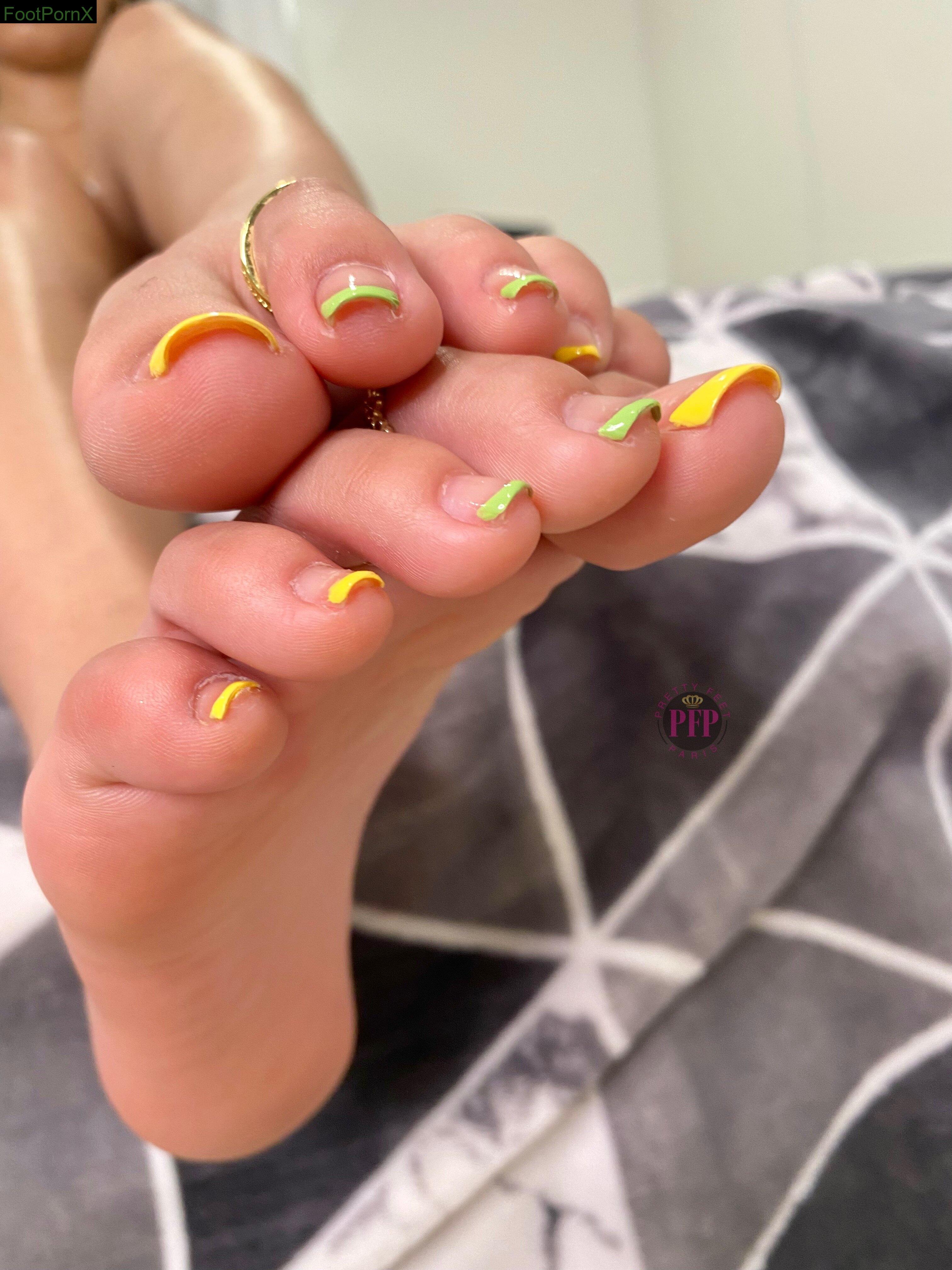 PrettyFeetParis feet