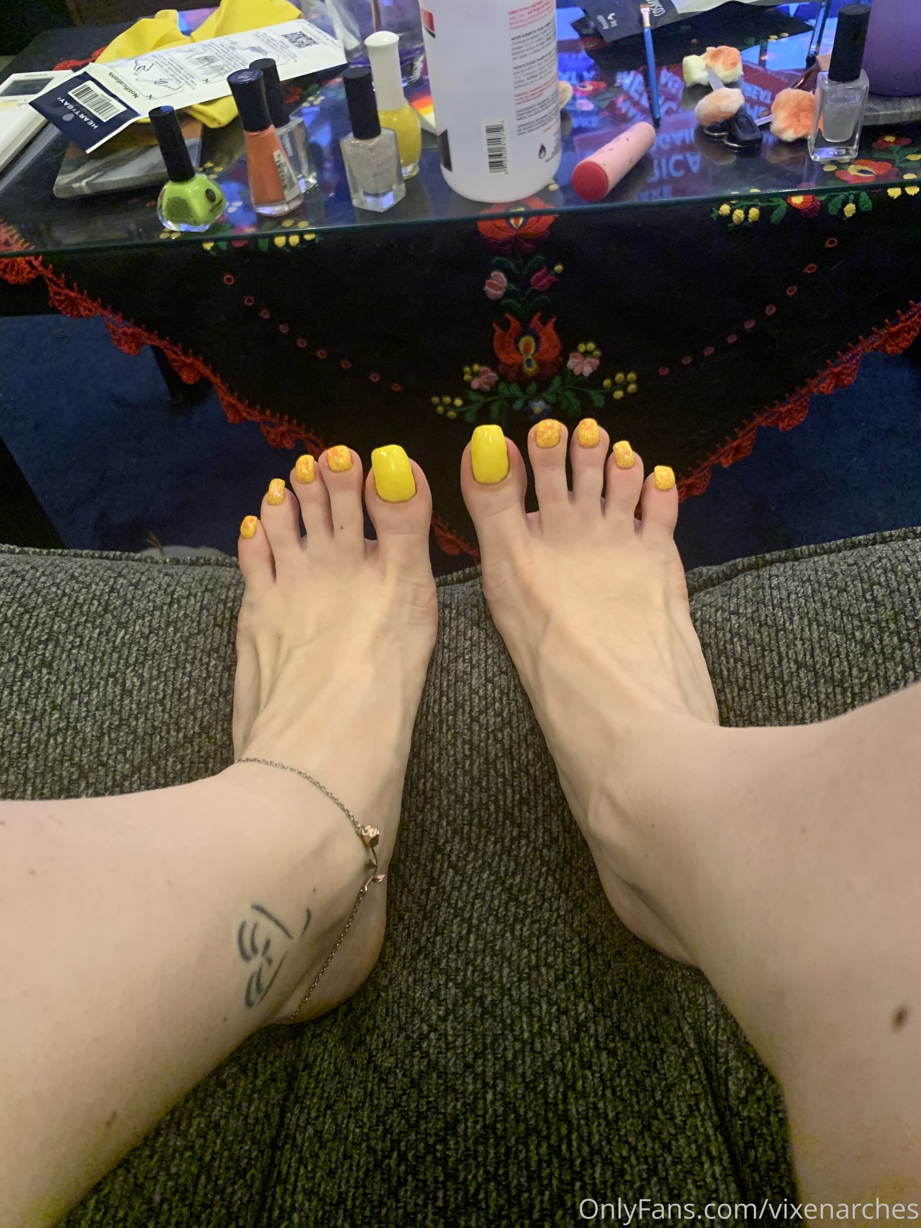 vixenarches feet