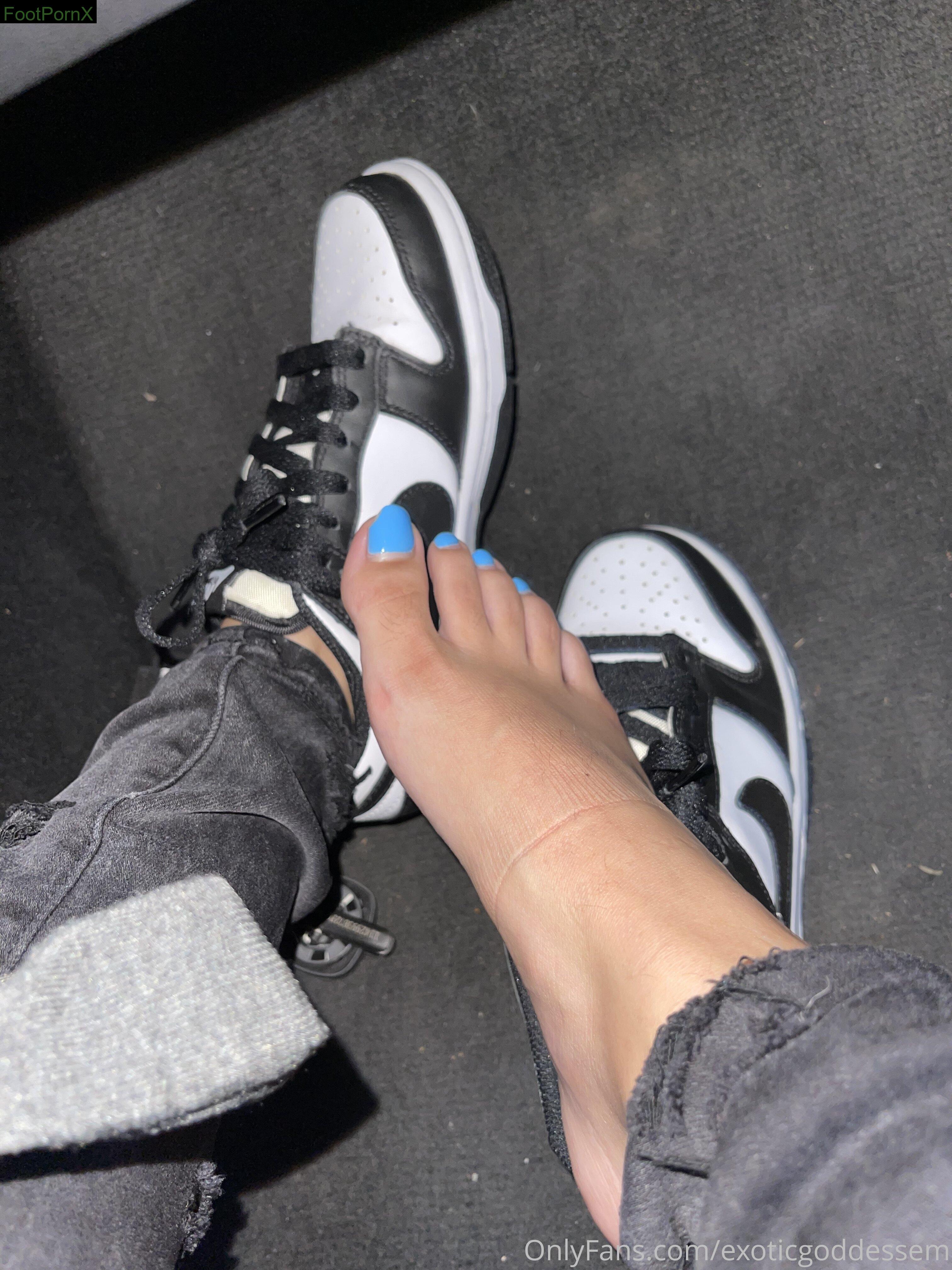 exoticgoddessem feet