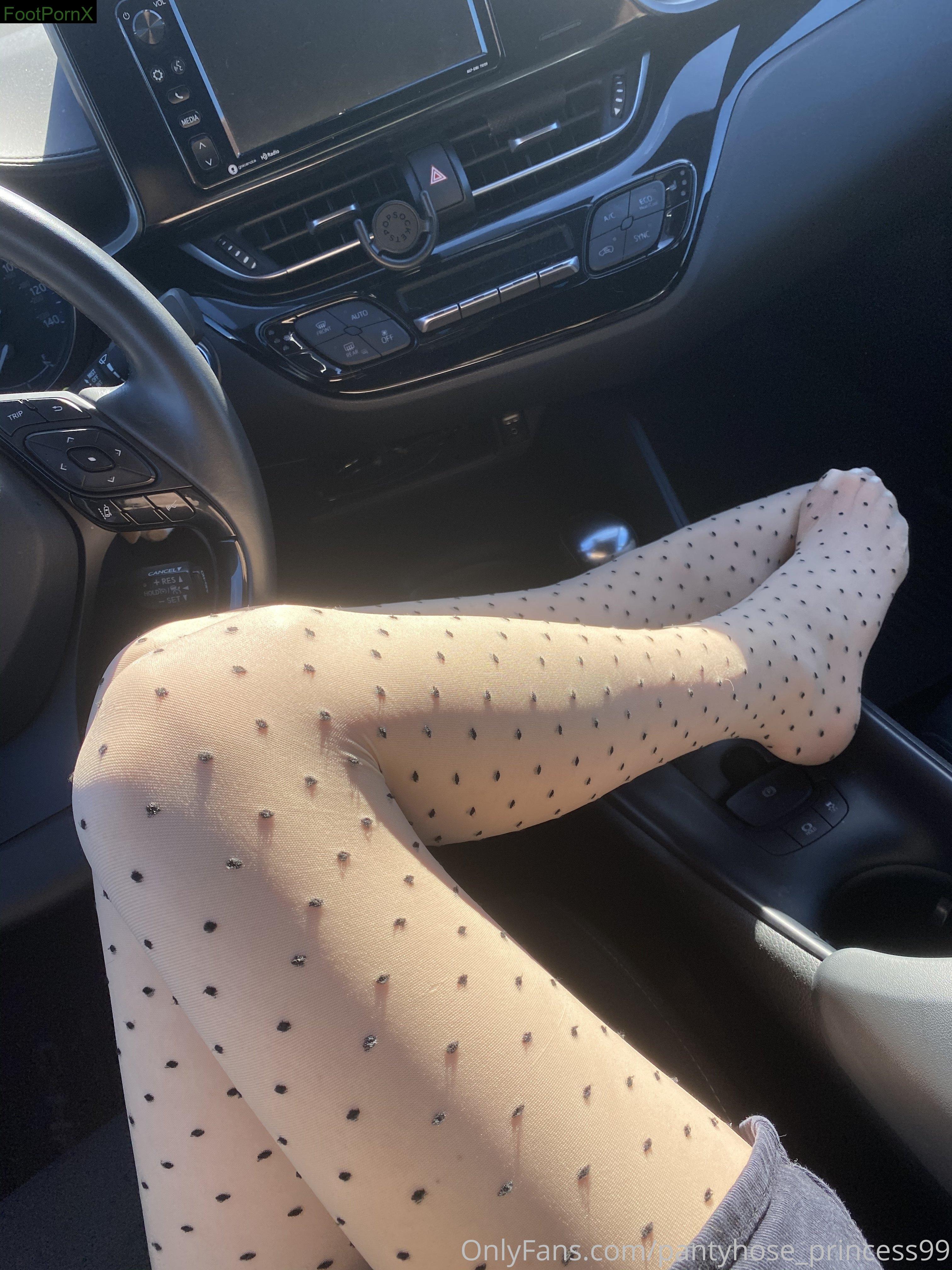 pantyhose_princess99 feet