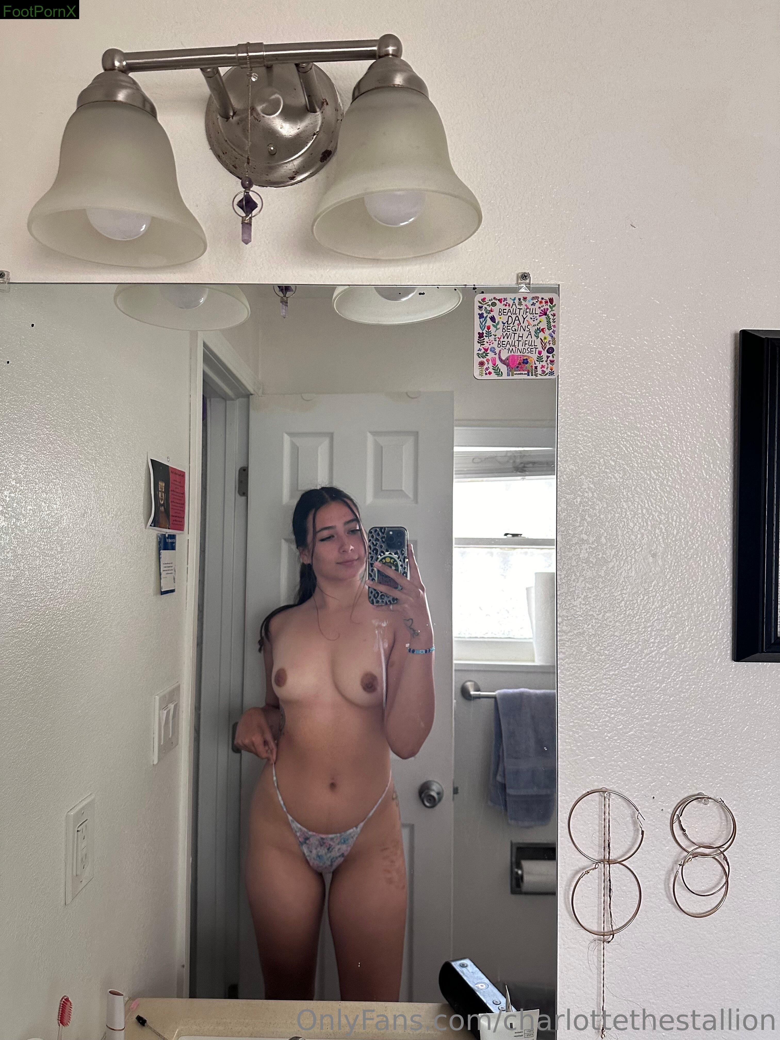 charlottethestallion feet