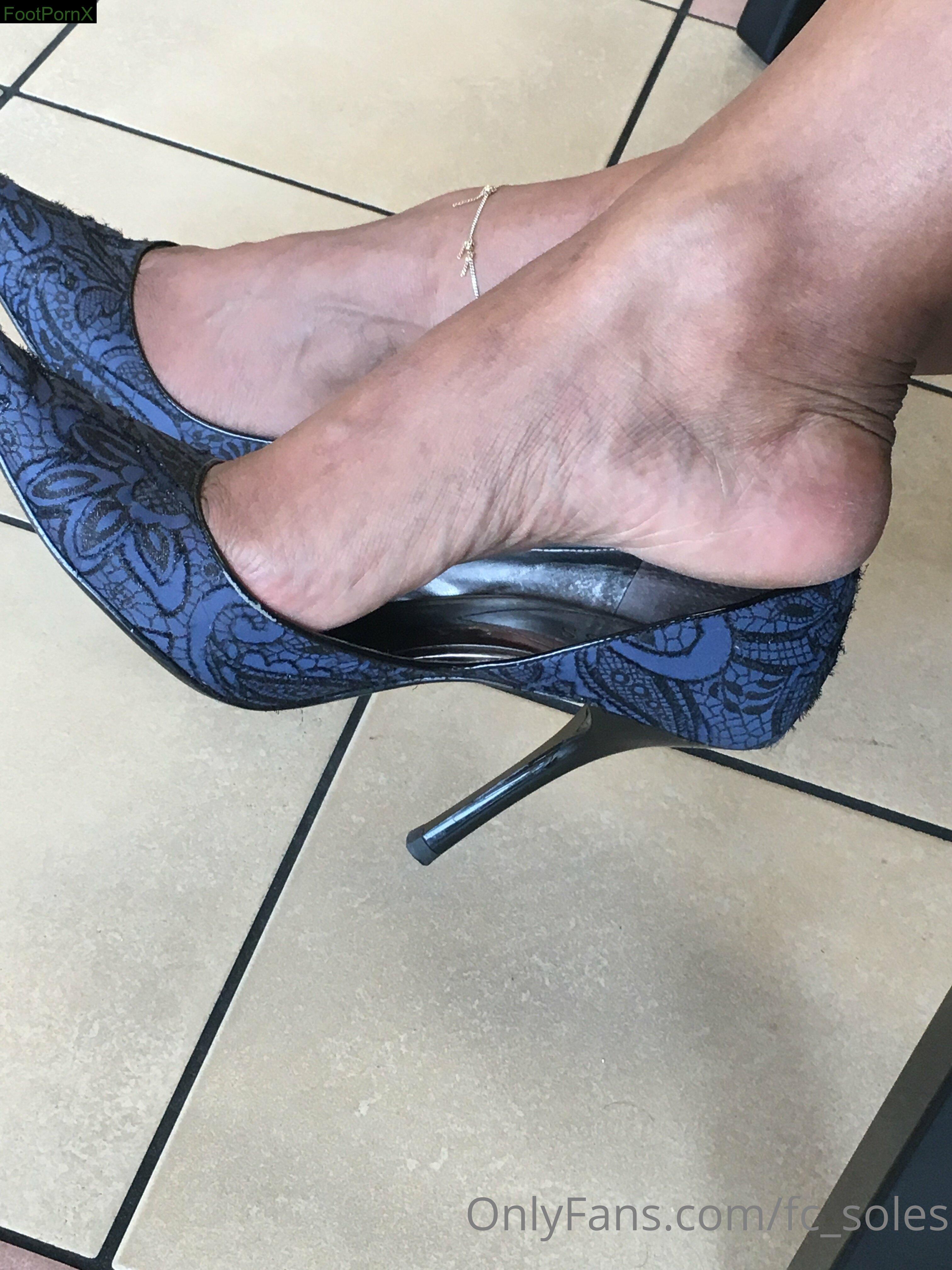 fc_soles feet