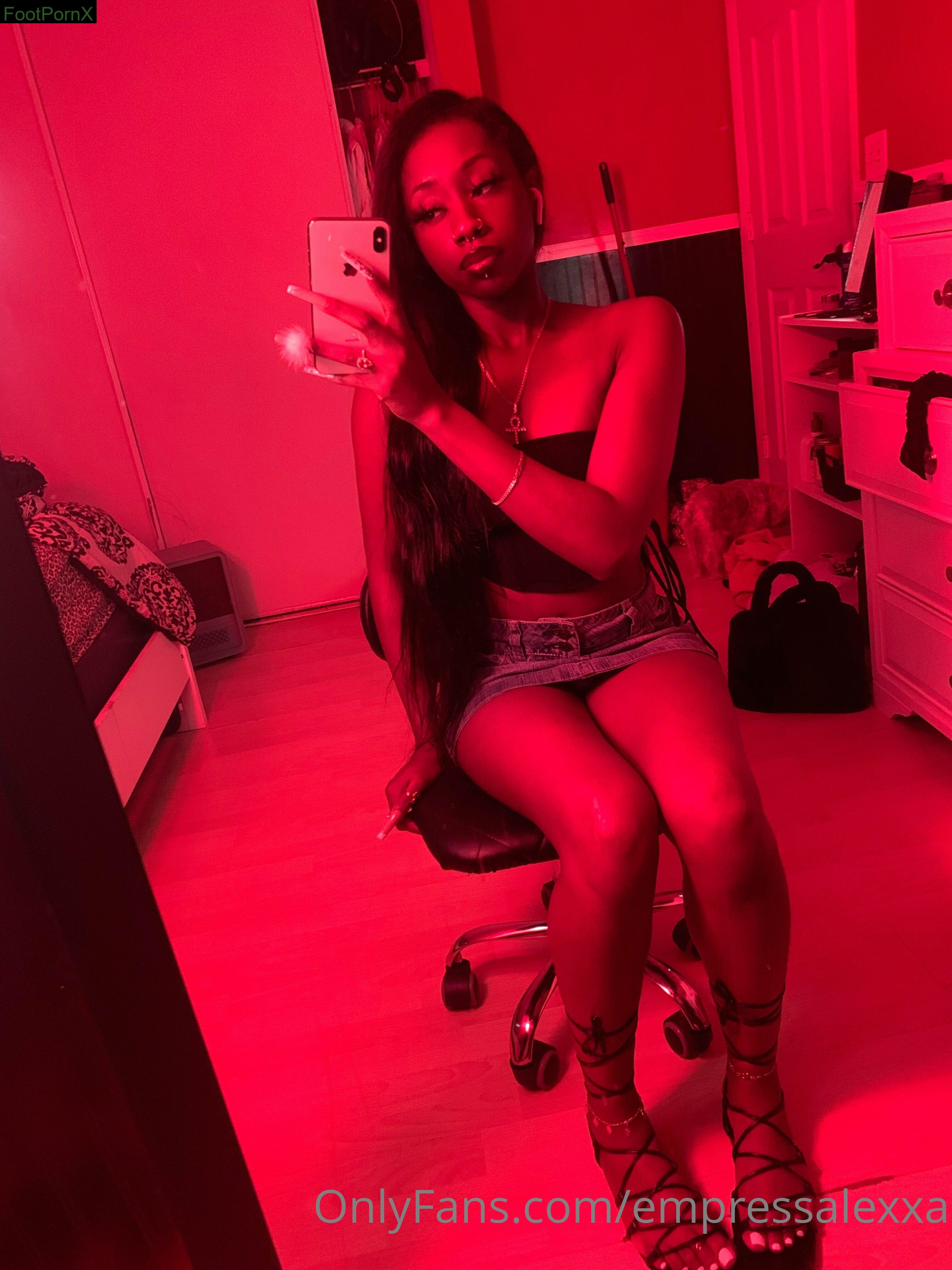 empressalexxa feet