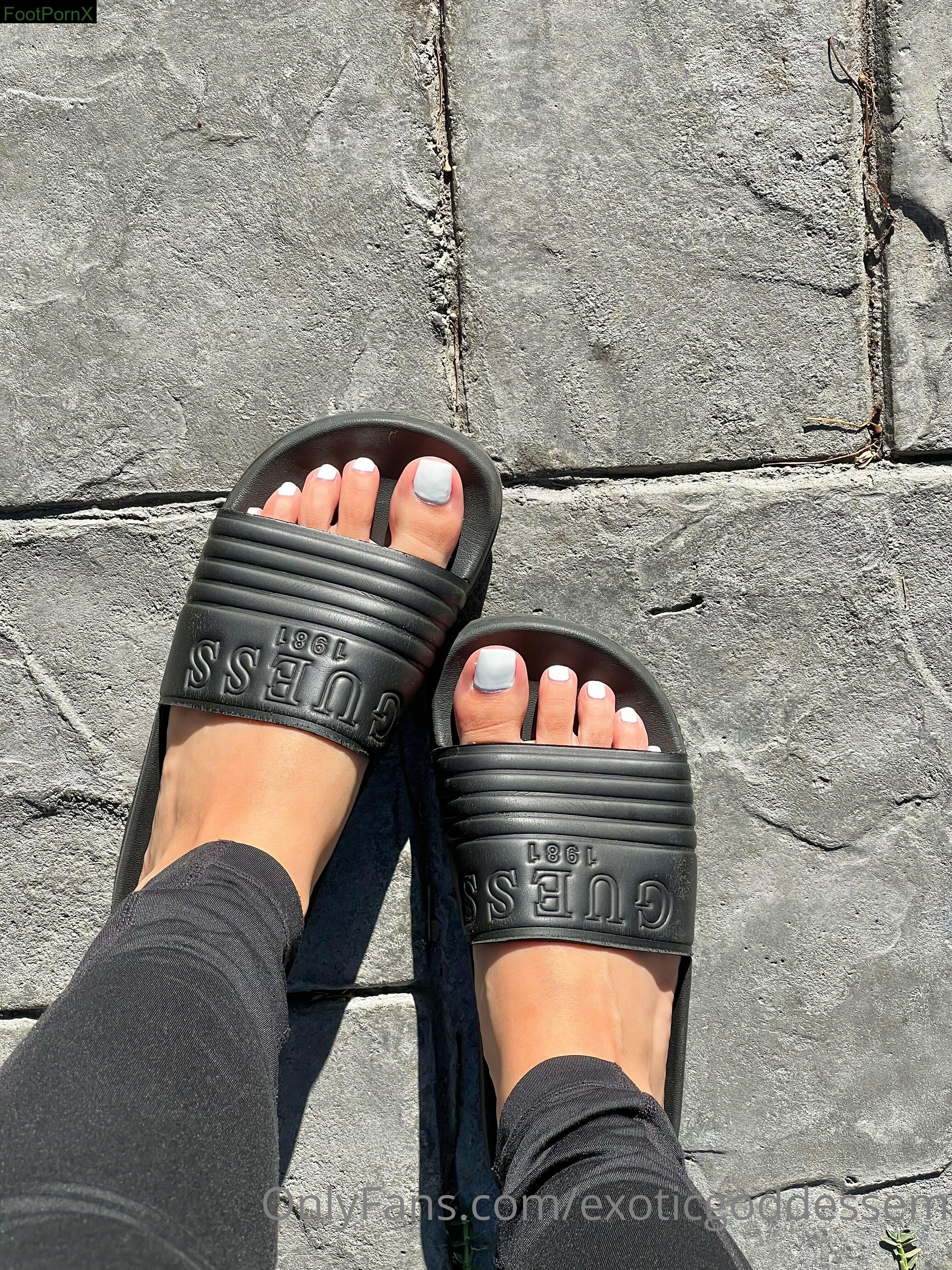exoticgoddessem feet