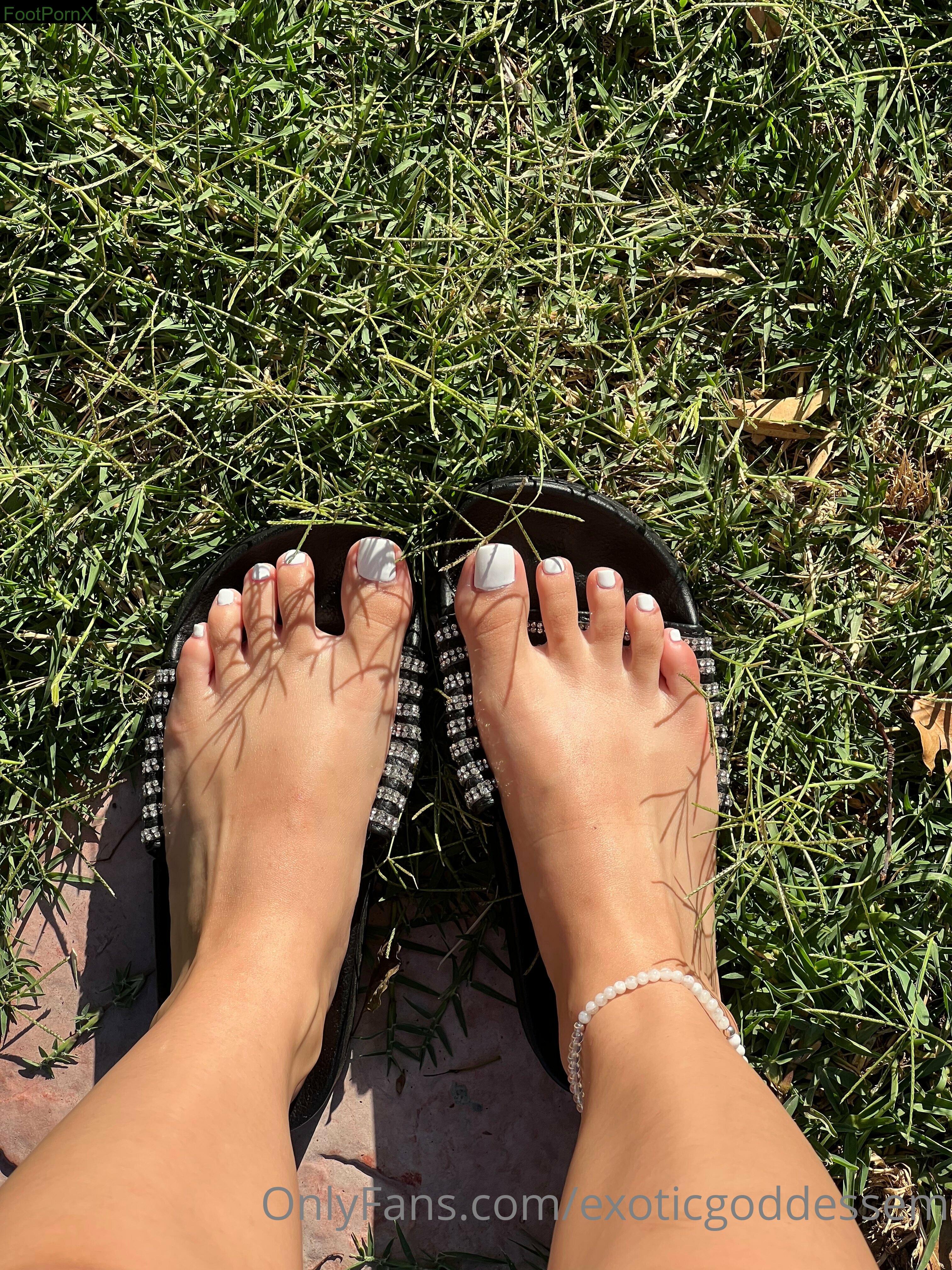 exoticgoddessem feet