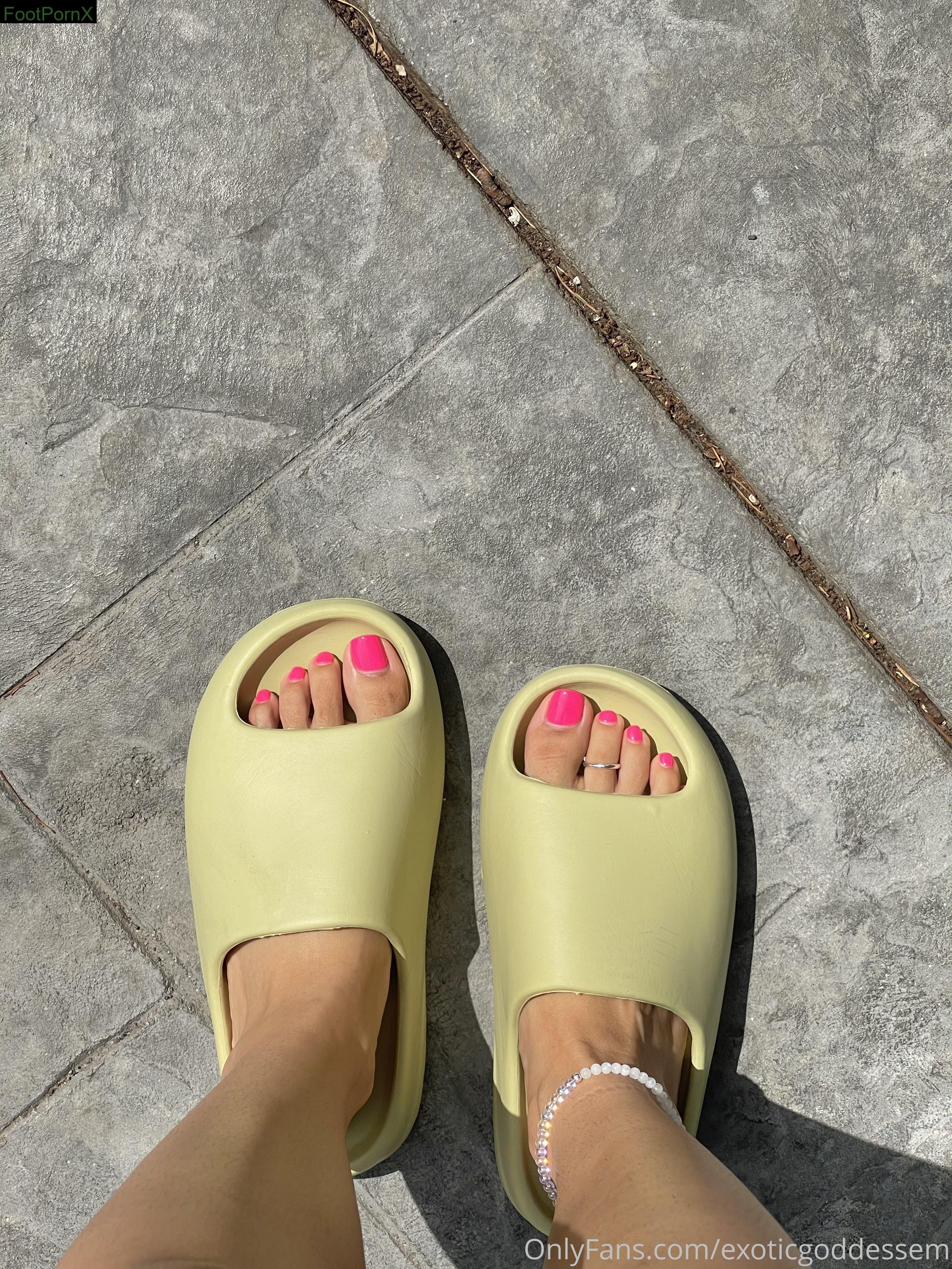 exoticgoddessem feet