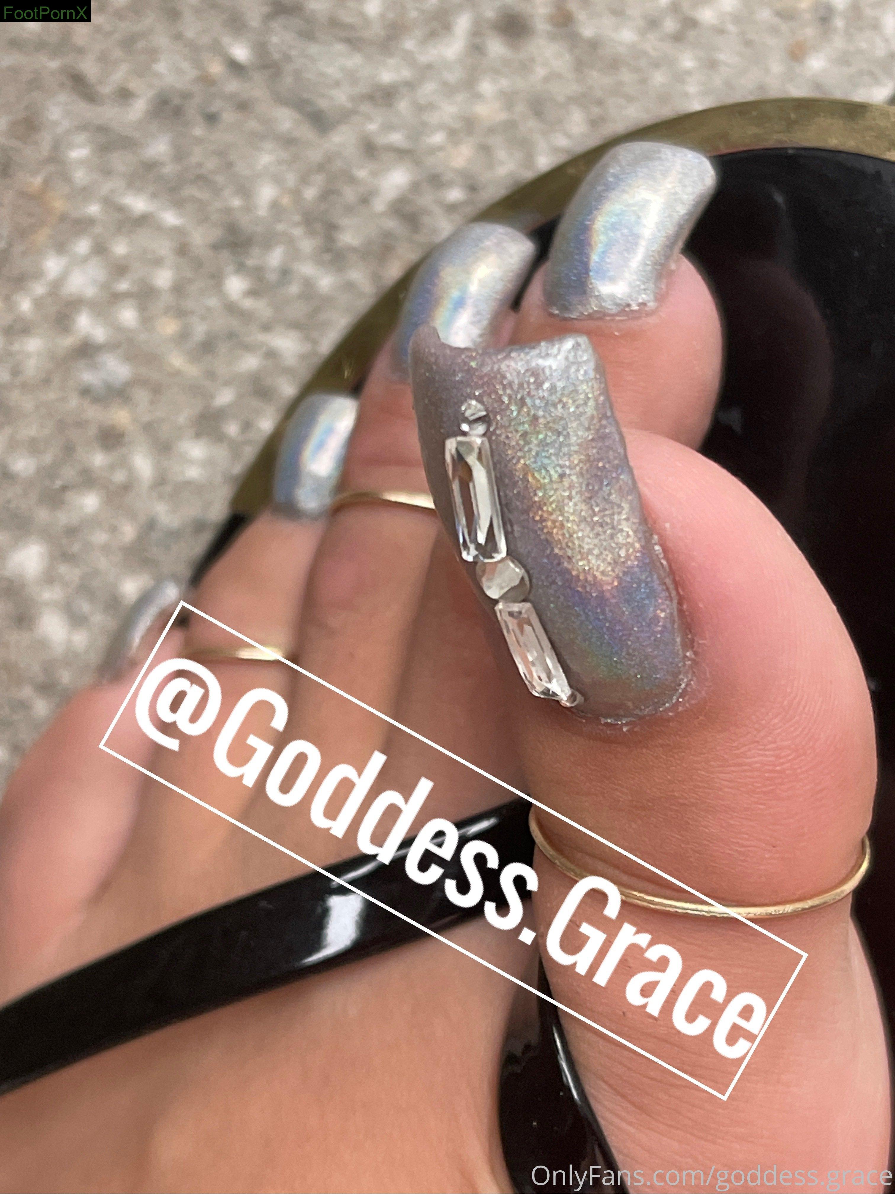 goddess.grace feet