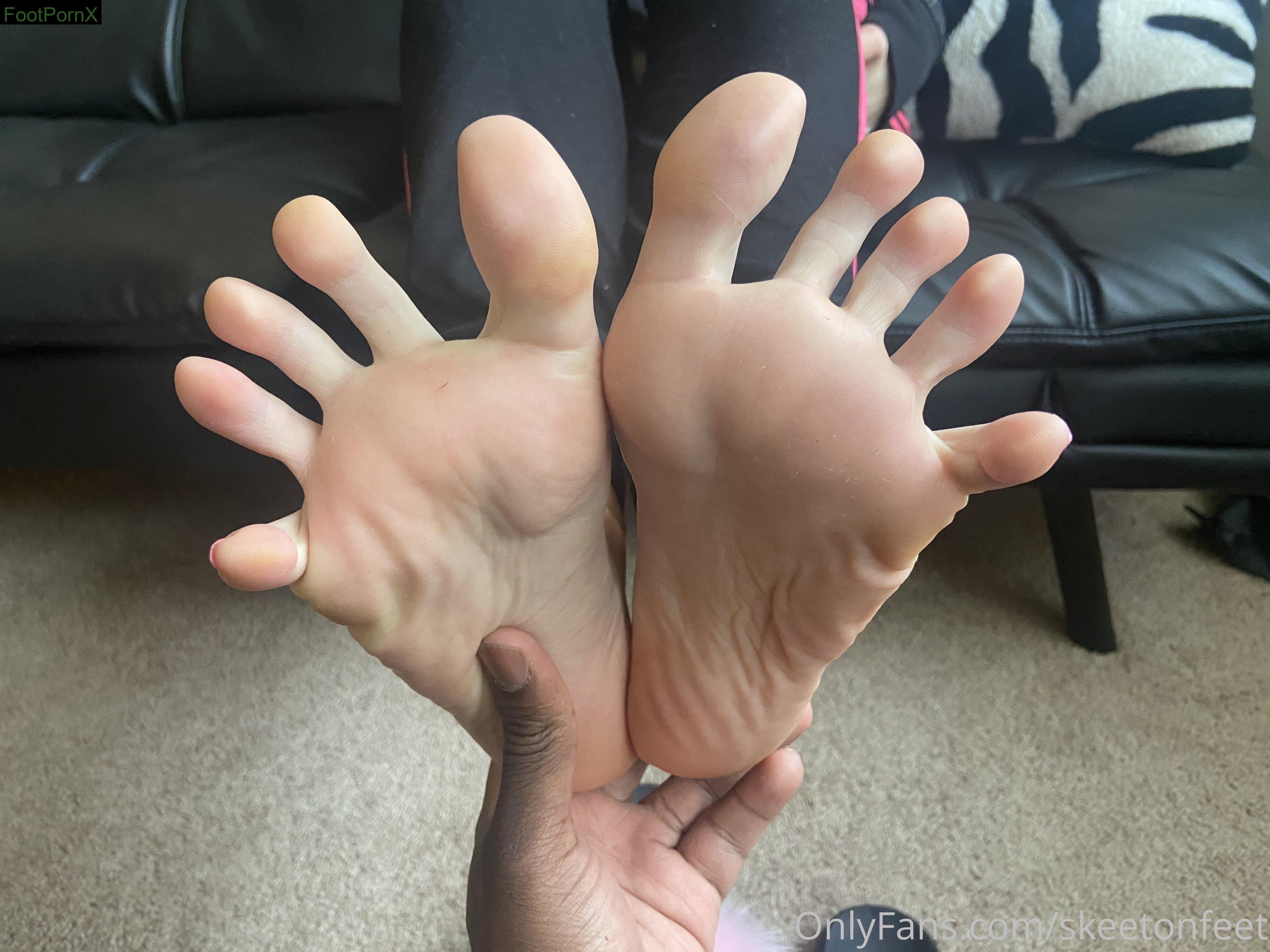 skeetonfeet feet