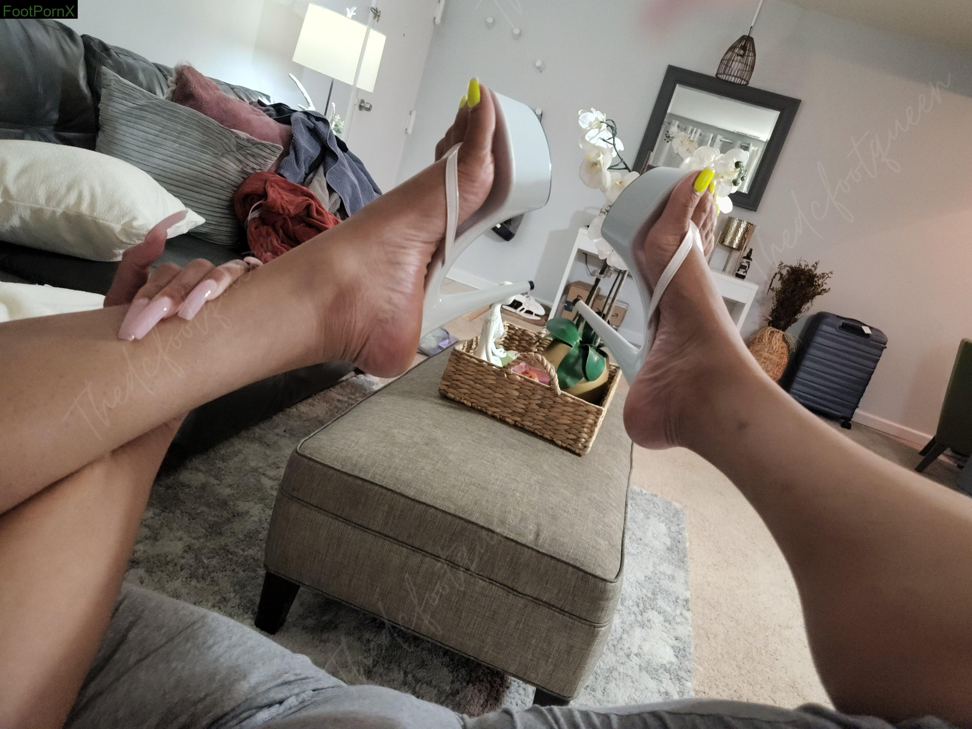 thedcfootqueen feet