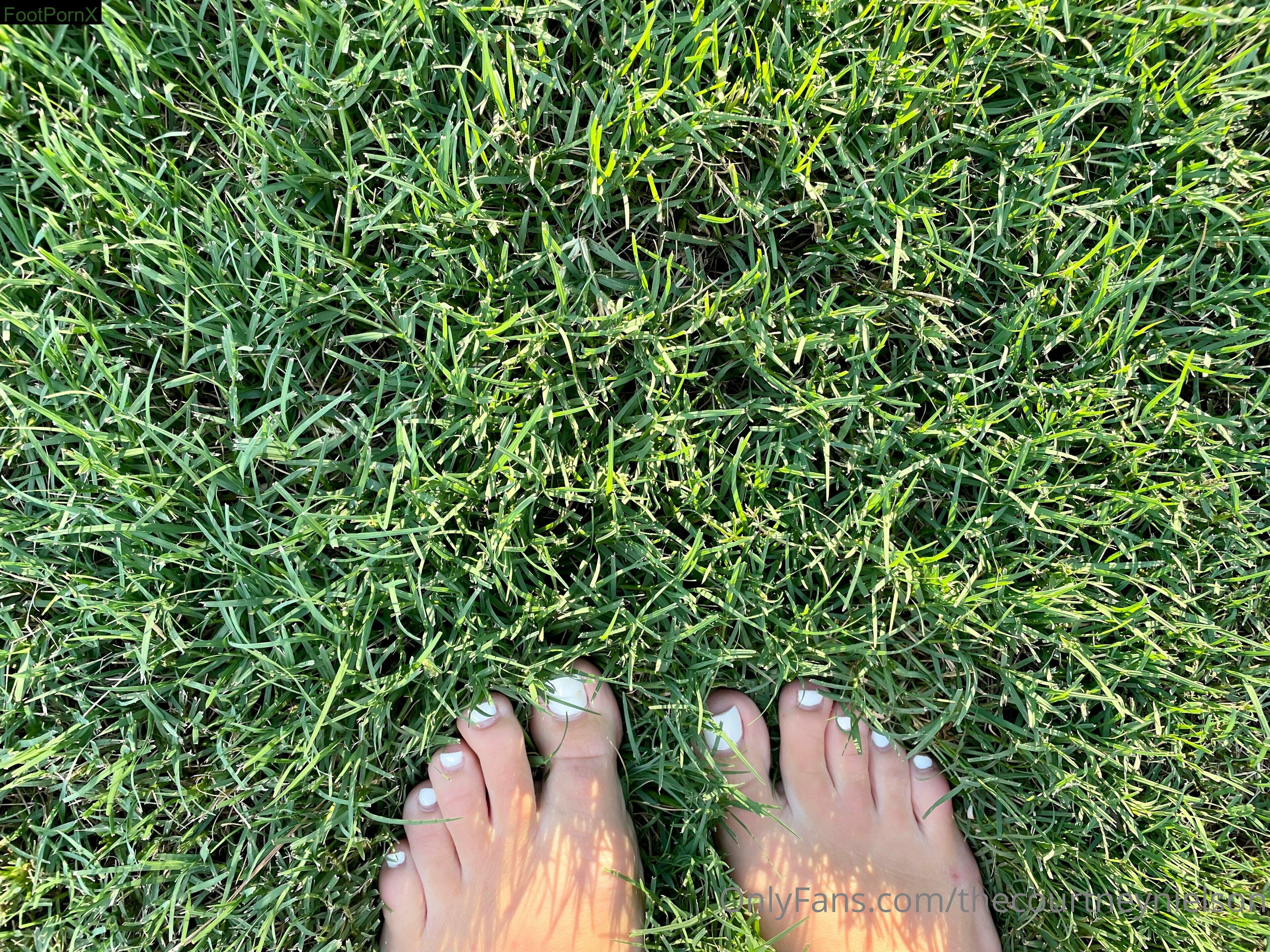 thecourtneynielson feet