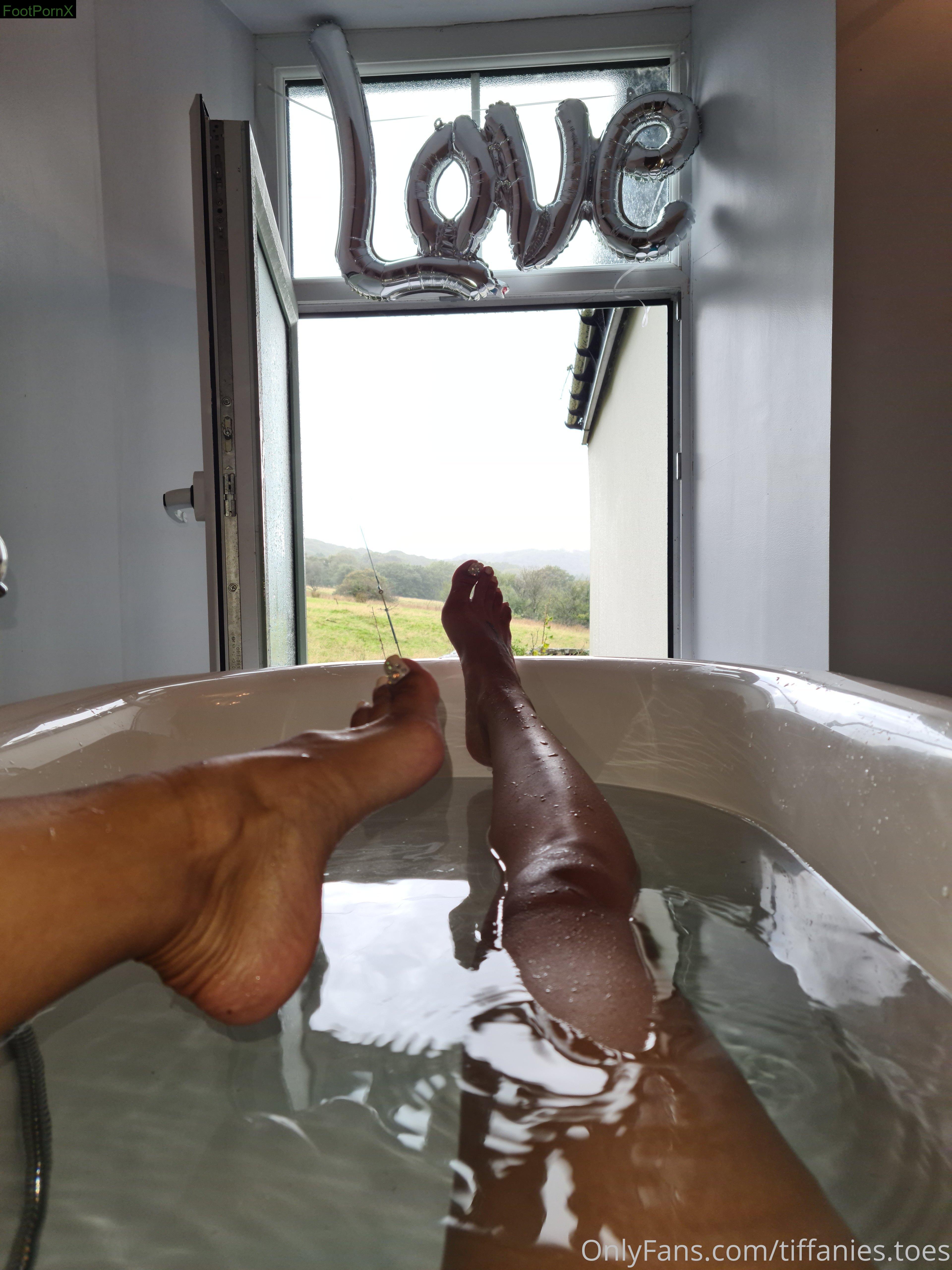 tiffanies.toes feet