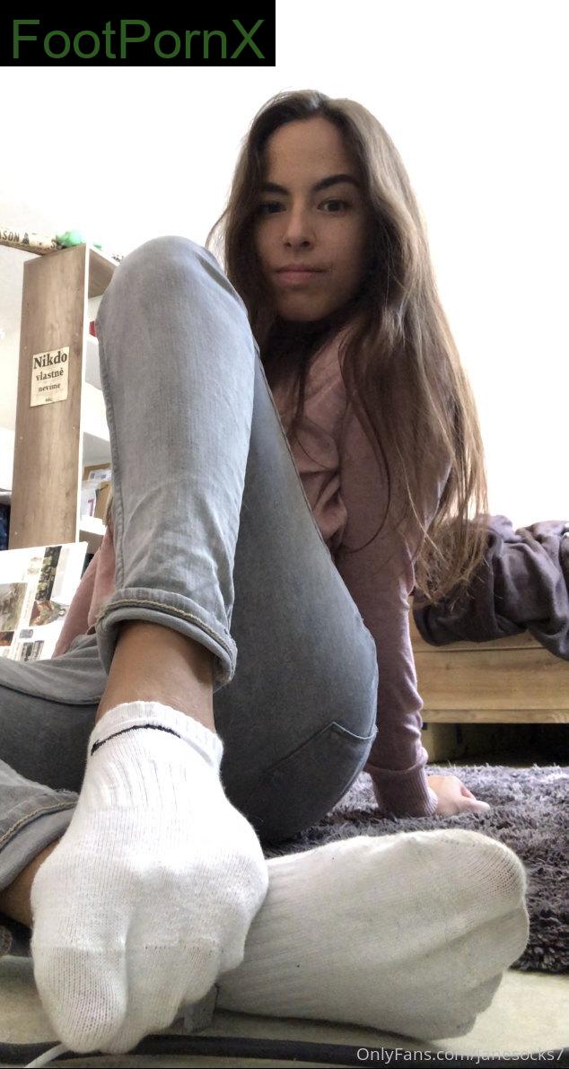 janesocks7 feet