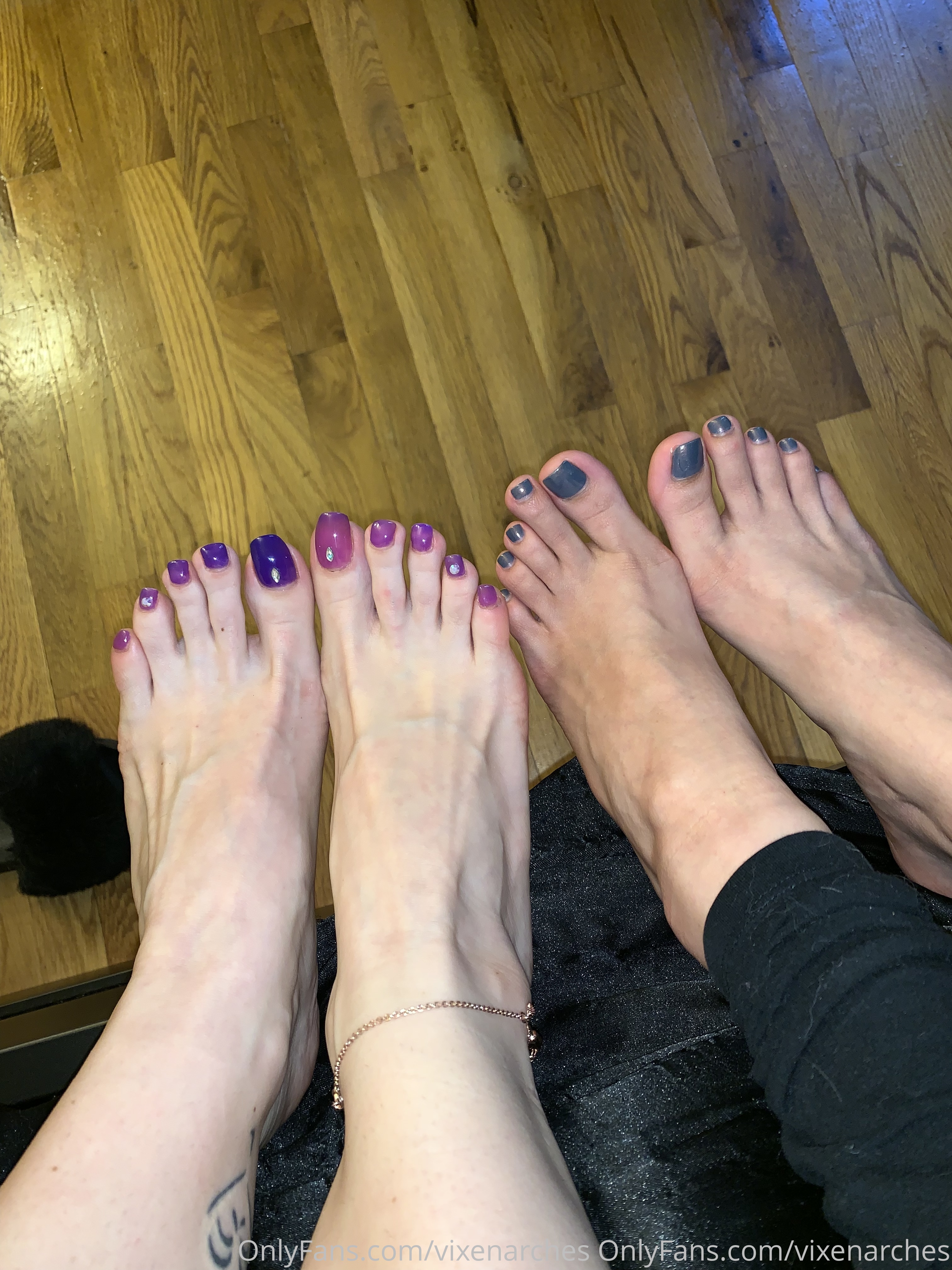 vixenarches feet