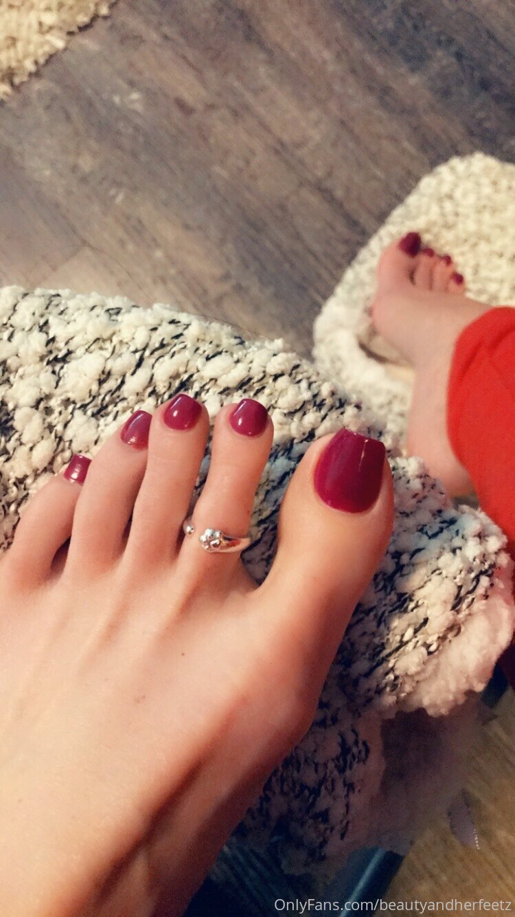 beautyandherfeetz feet