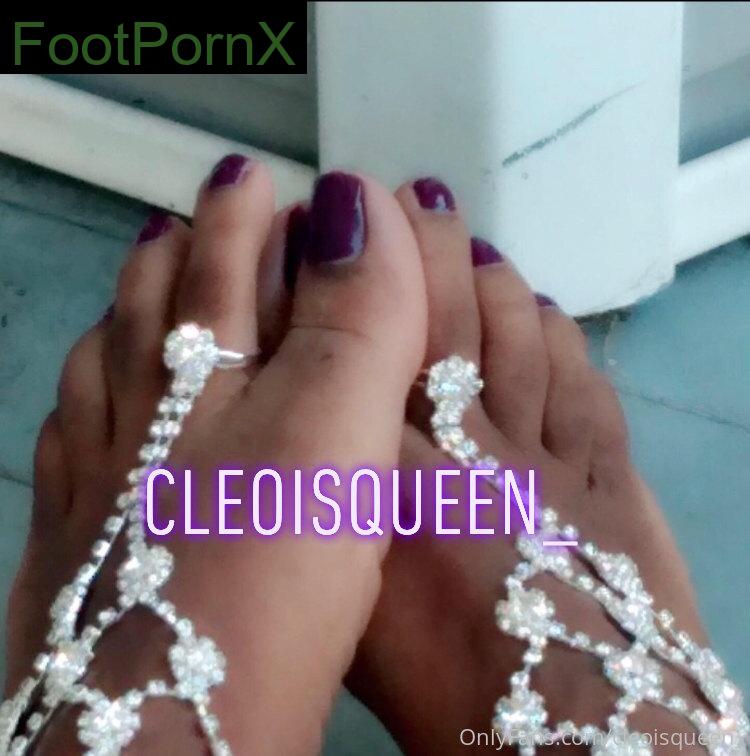 cleoisqueen_ feet