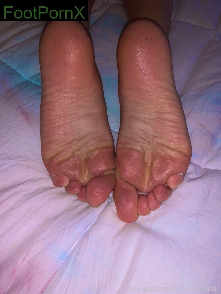 adrenagoddess feet