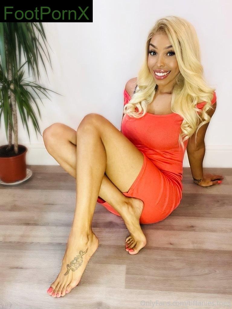 tiffanies.toes feet