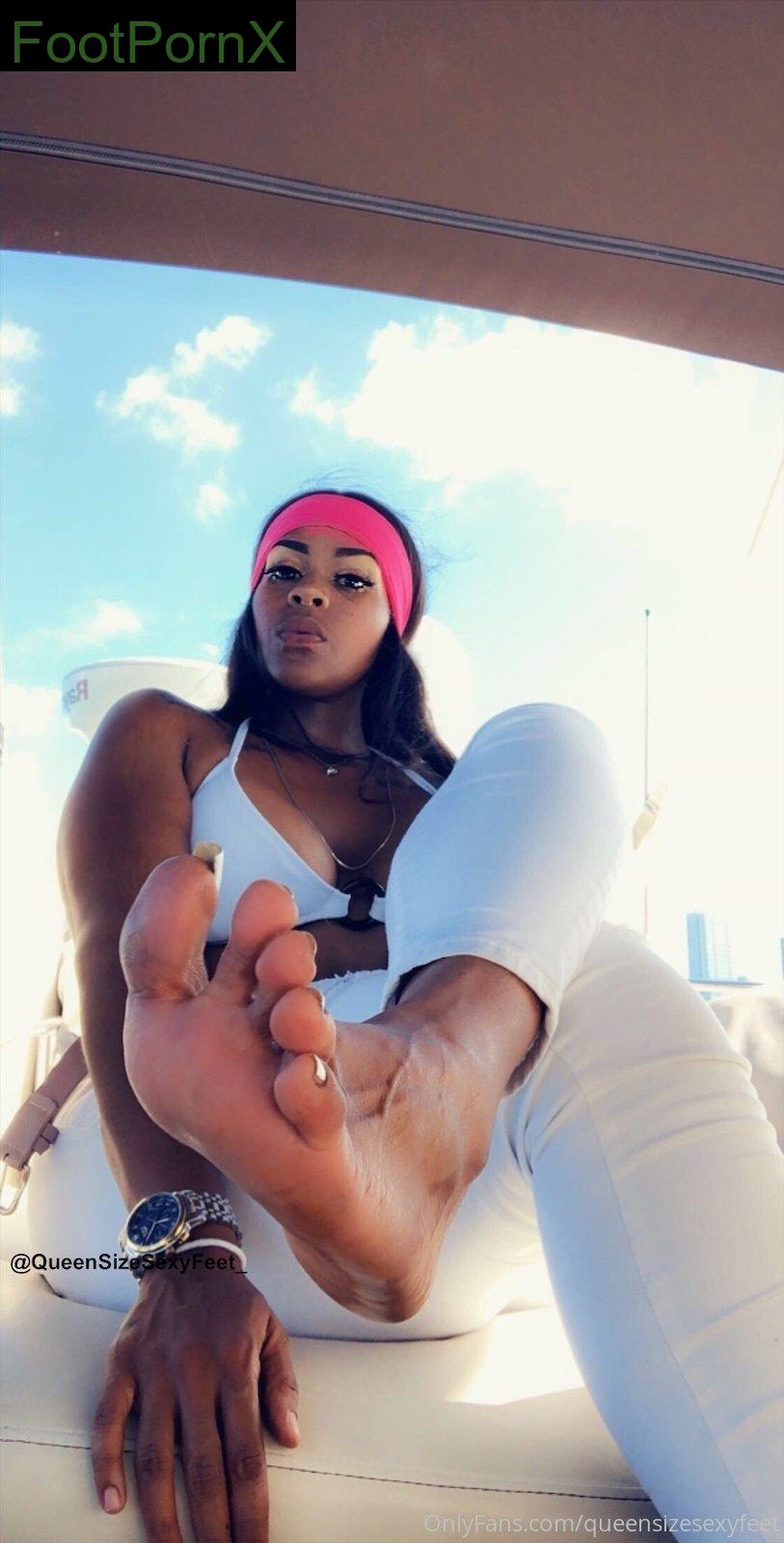 queensizesexyfeet feet