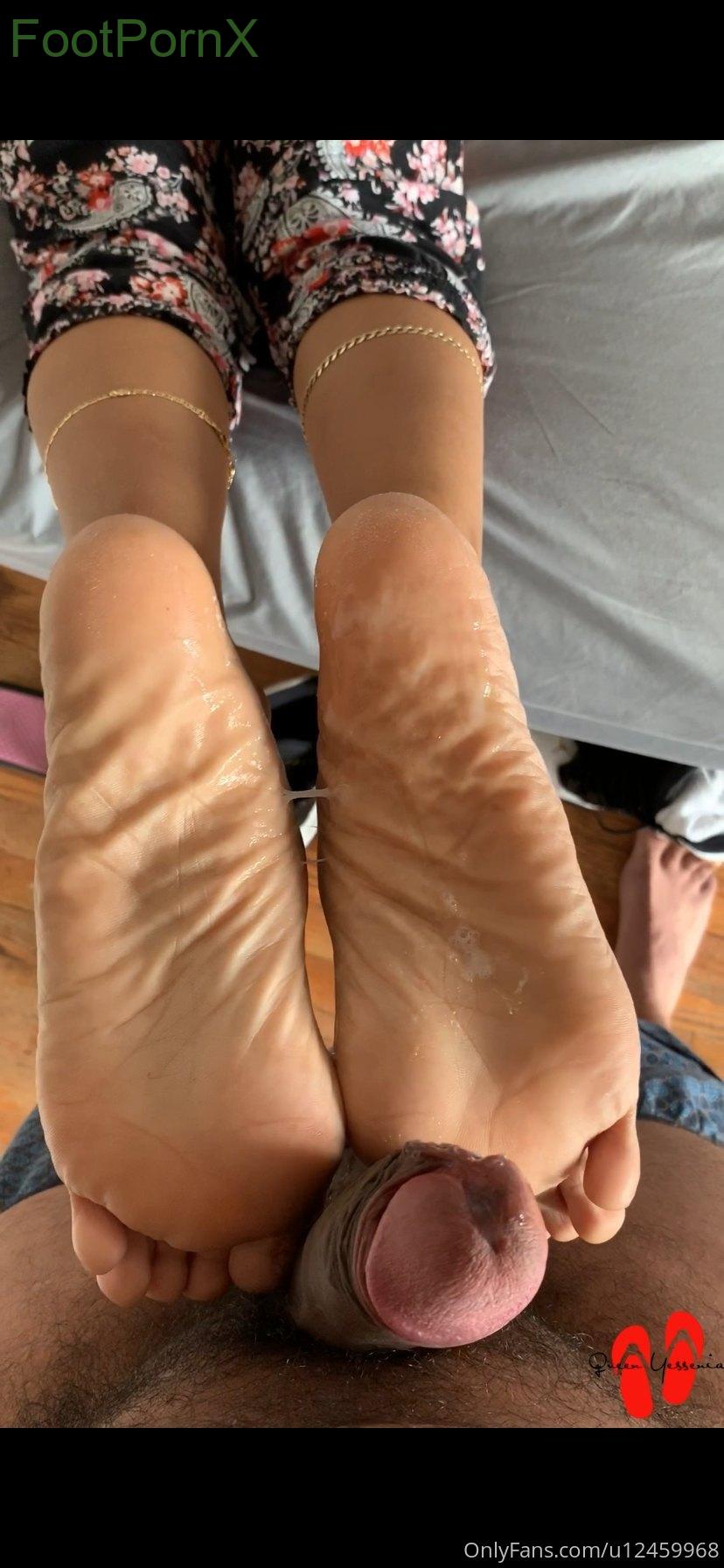 queenyesseniasfeet feet