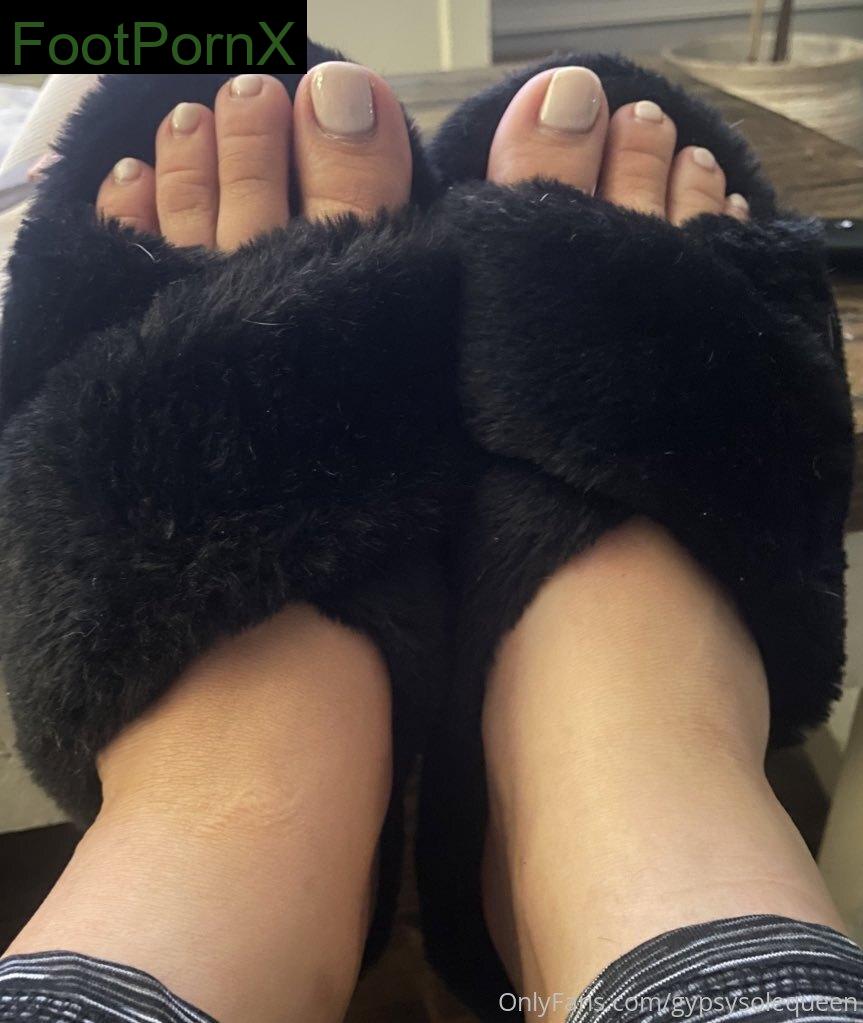 solelush feet