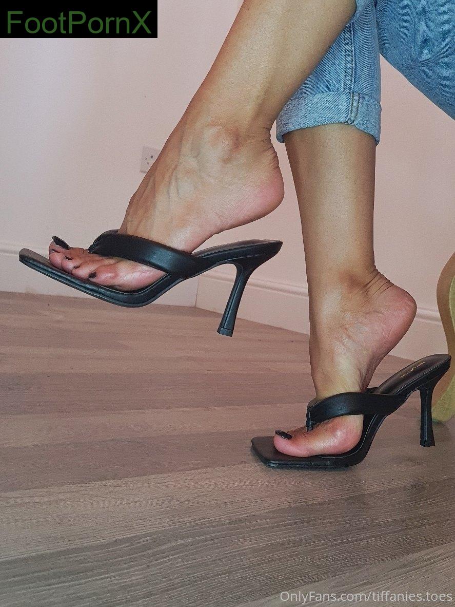 tiffanies.toes feet
