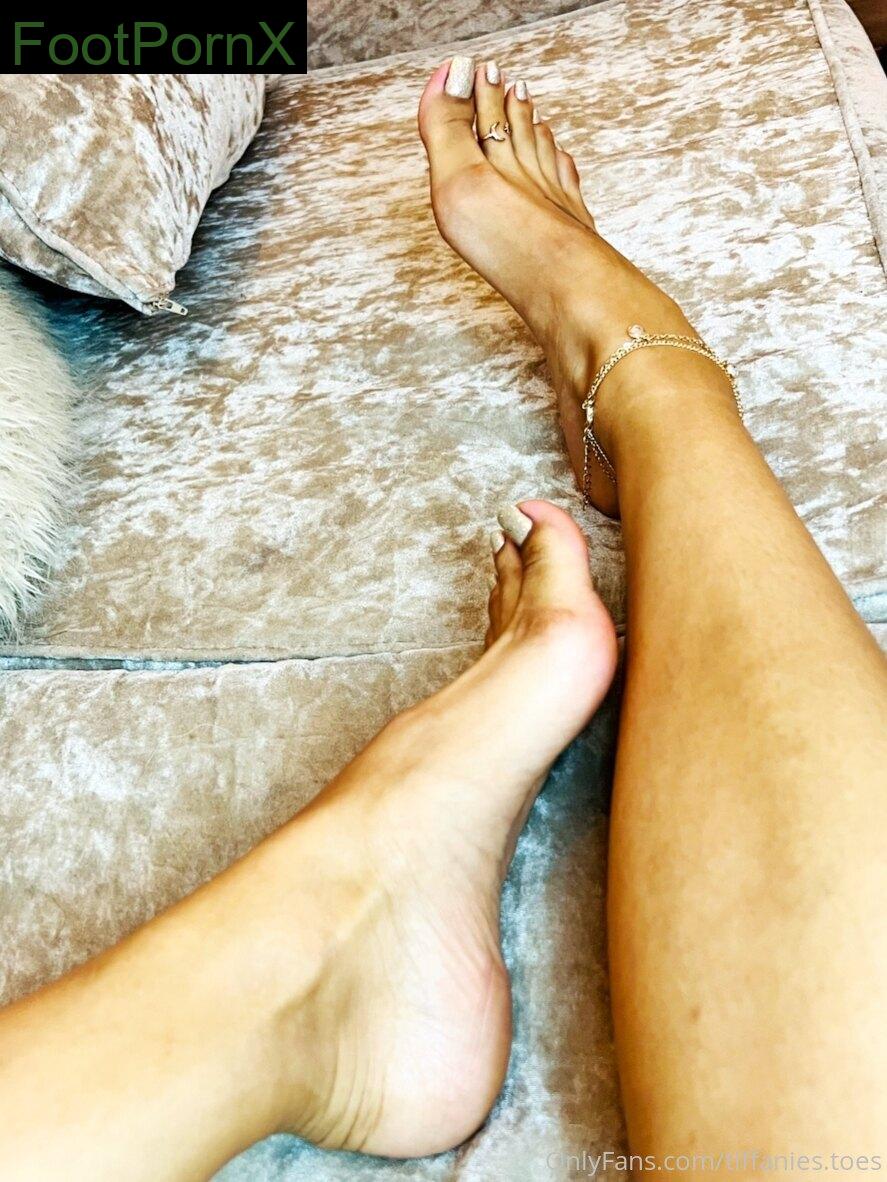 tiffanies.toes feet