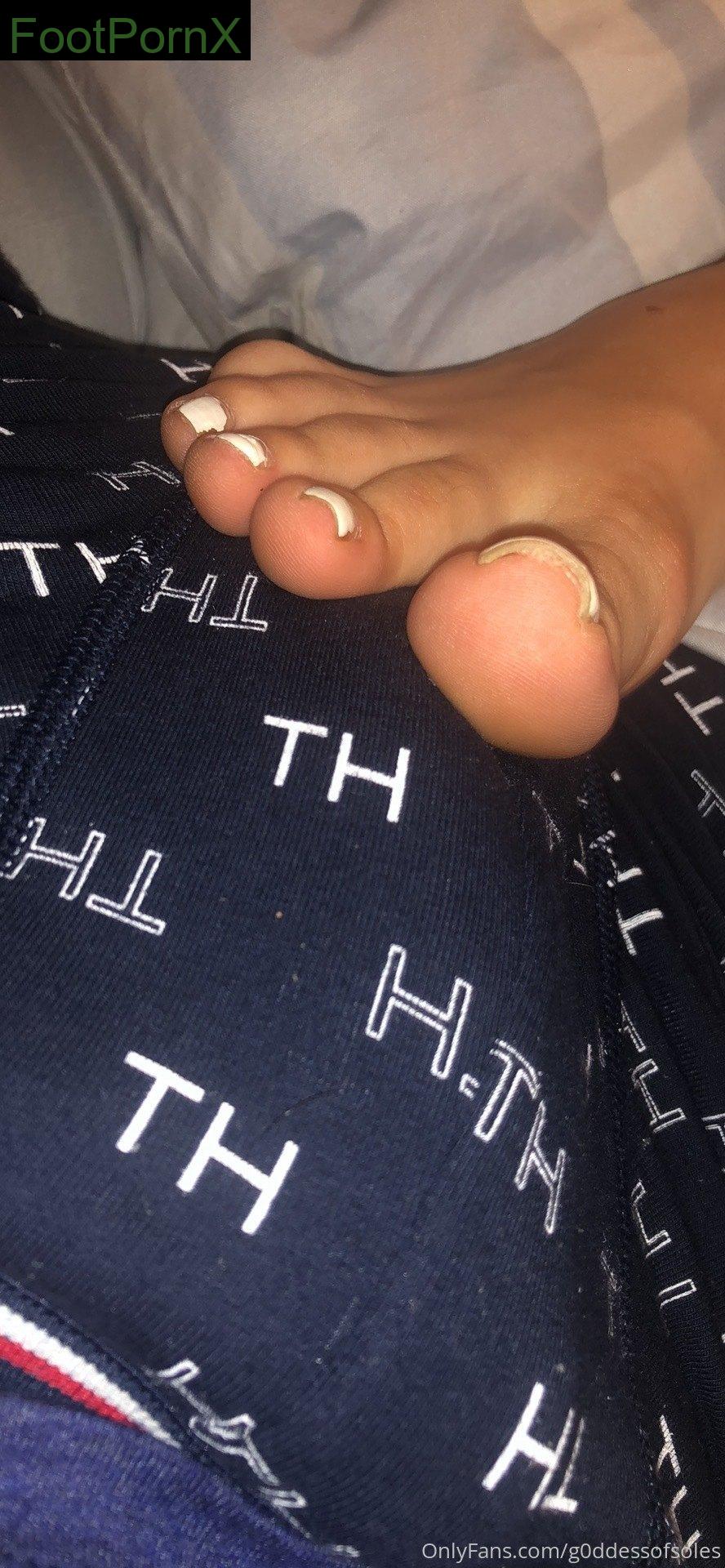 g0ddessofsoles feet