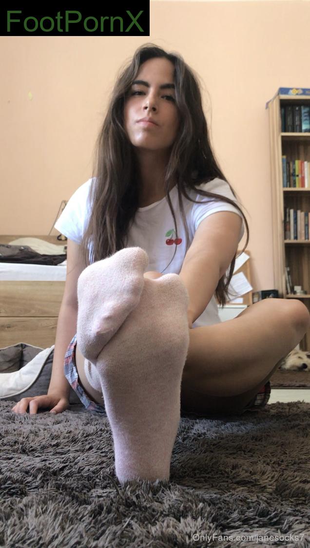 janesocks7 feet