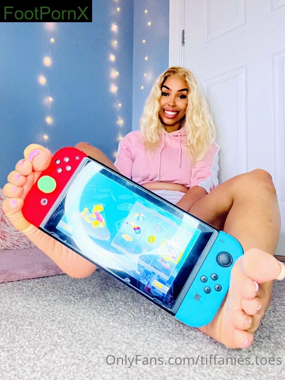 tiffanies.toes feet