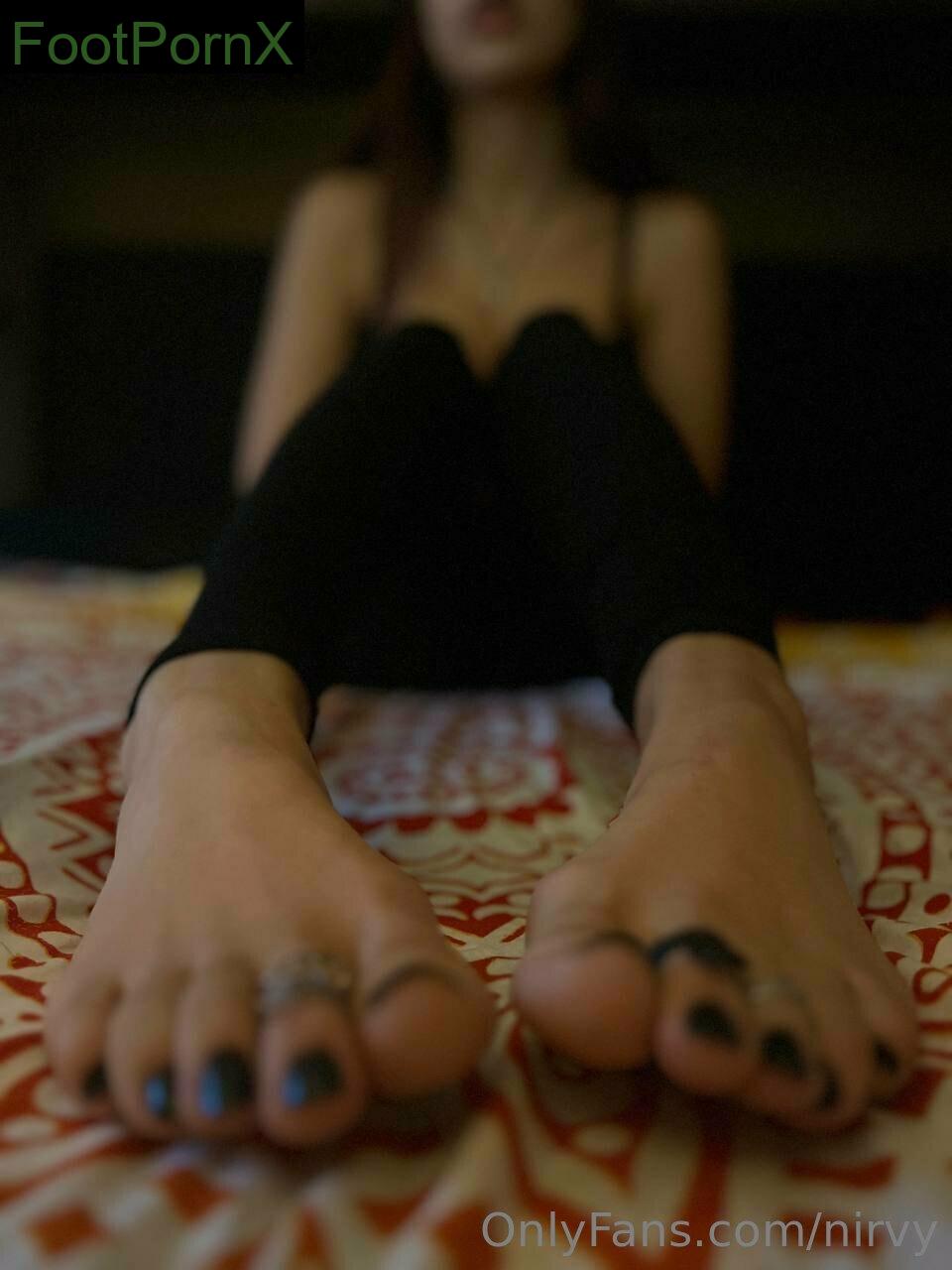 nirvy feet