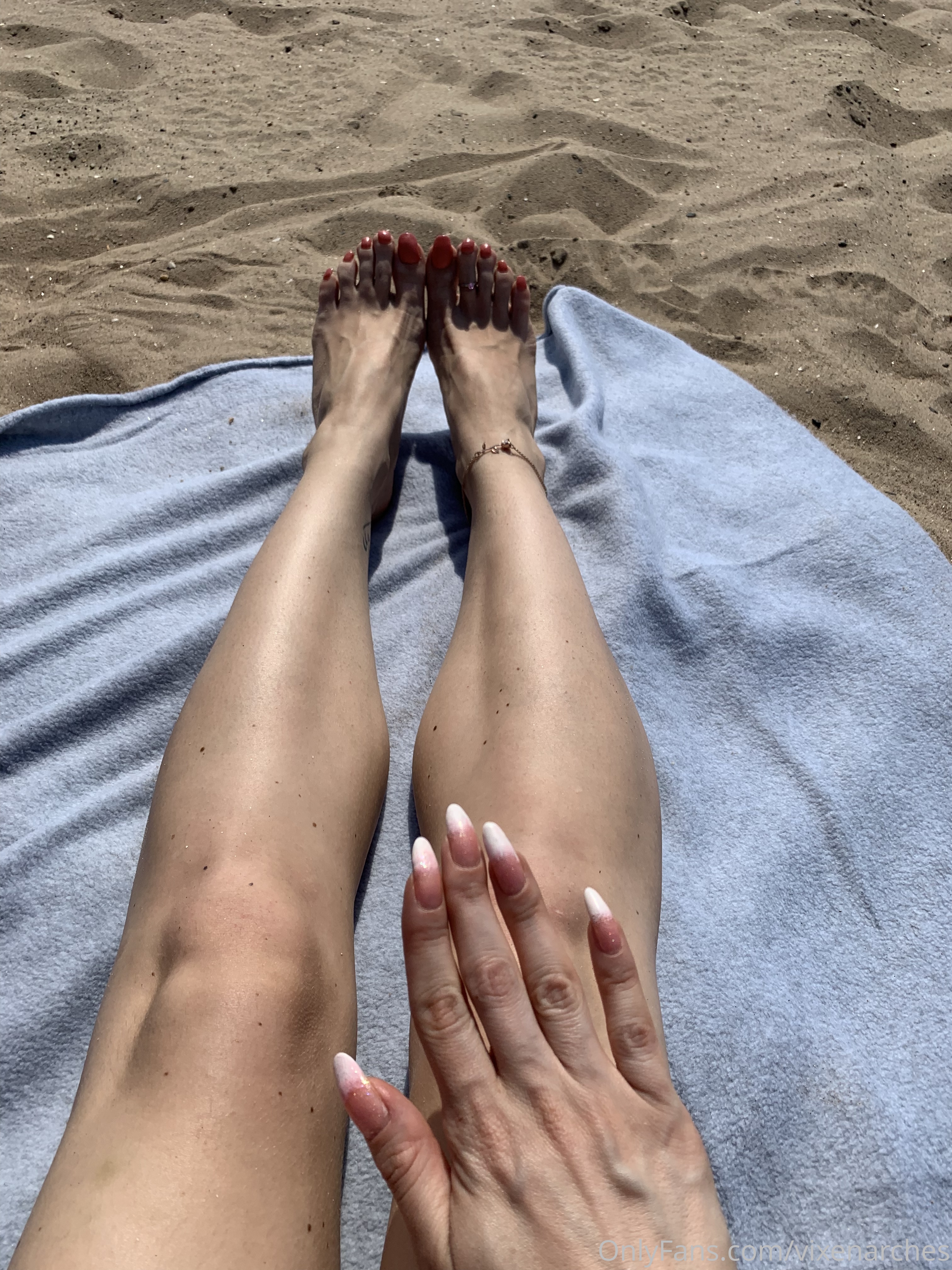 vixenarches feet