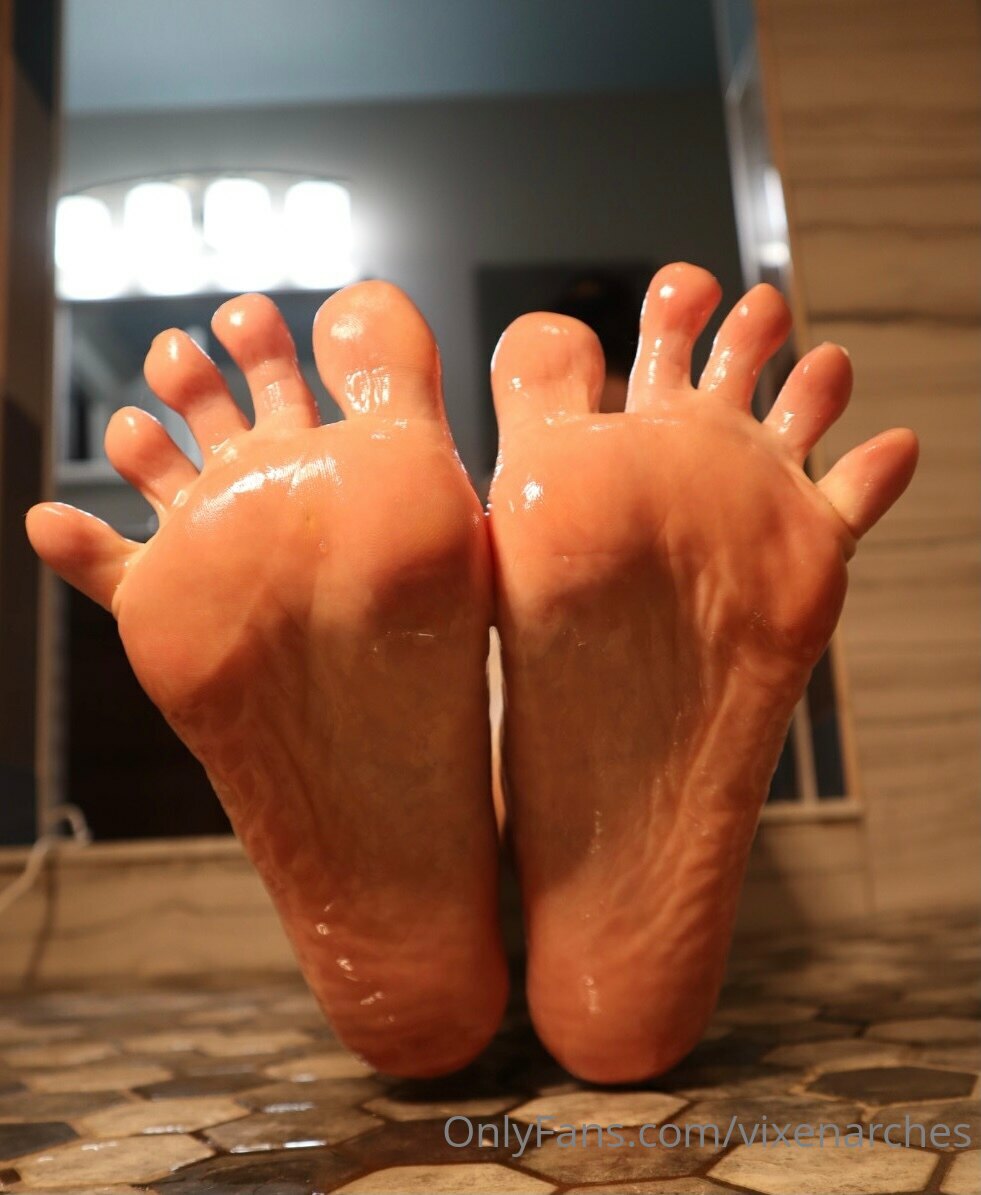 vixenarches feet