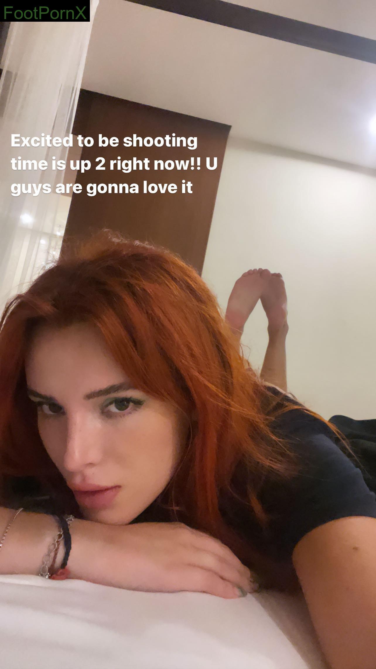 bella thorne feet